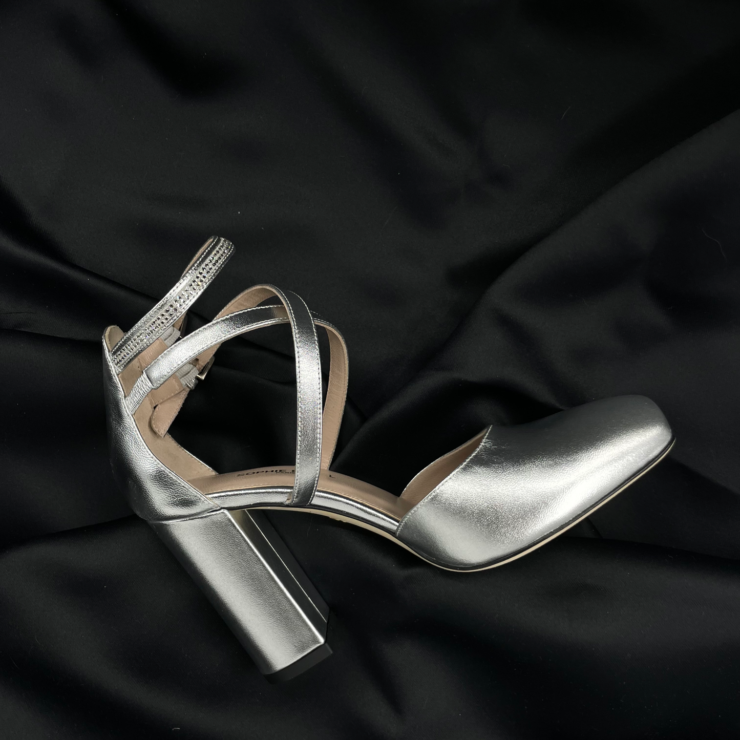 SOPHIE BENEL PARIS - Mary Jane babies - Silver square heel - Swarovski stripe