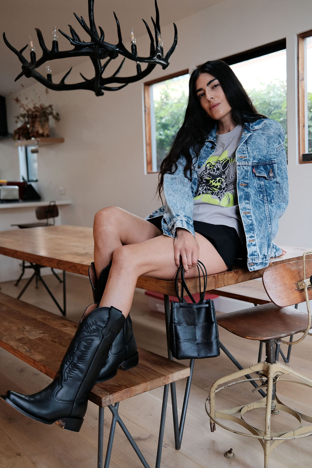 BELLA BUCKET BAG // BLACK