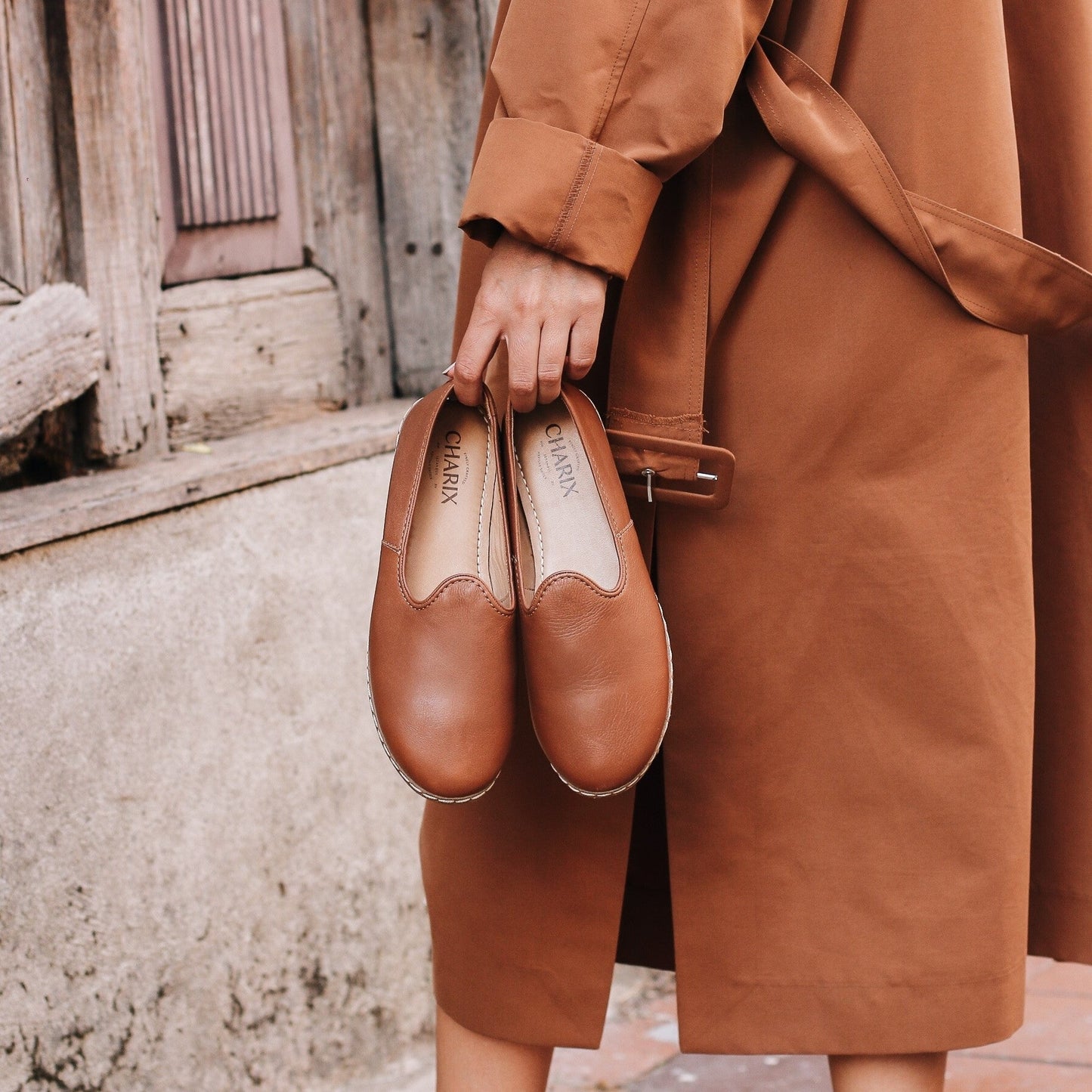 Camel Slip-On