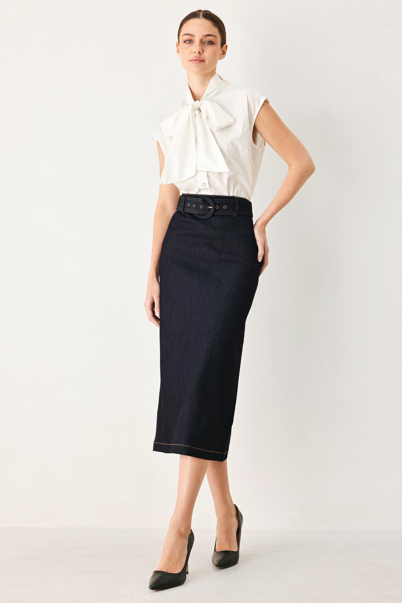 CLASSIC DENIM OFFICE MIDI PENCIL SKIRT