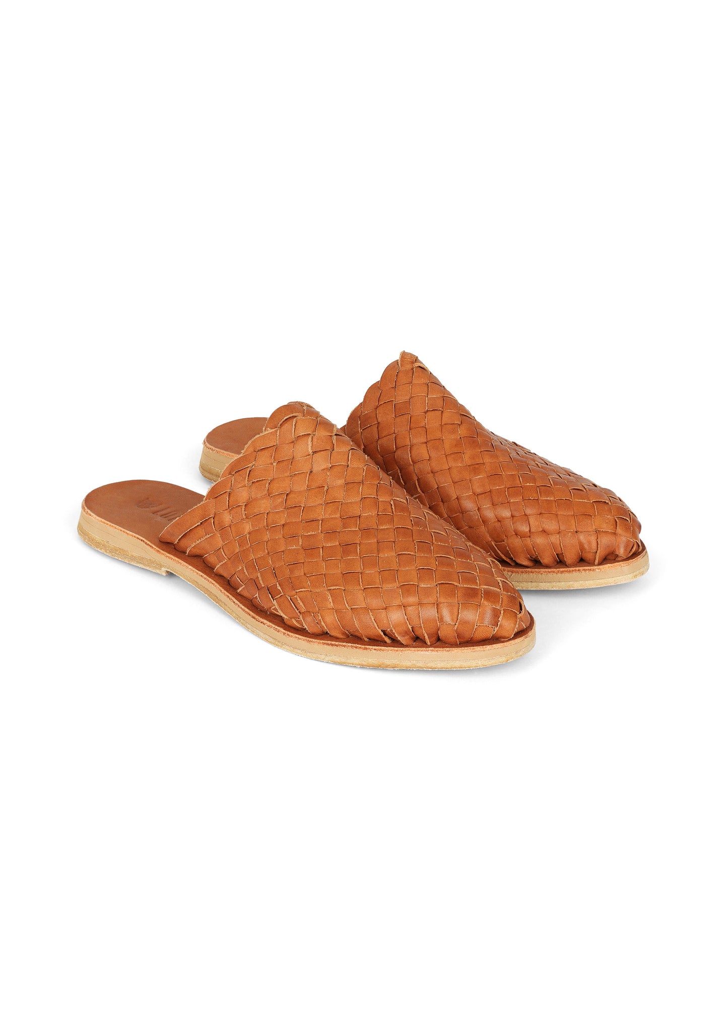 HAND WOVEN LEATHER SLIDES // CAMEL