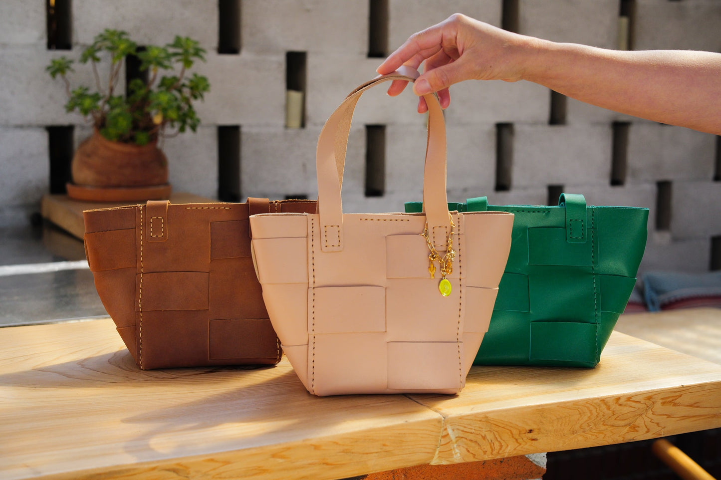 CARMEN BASKET BAG // GREEN