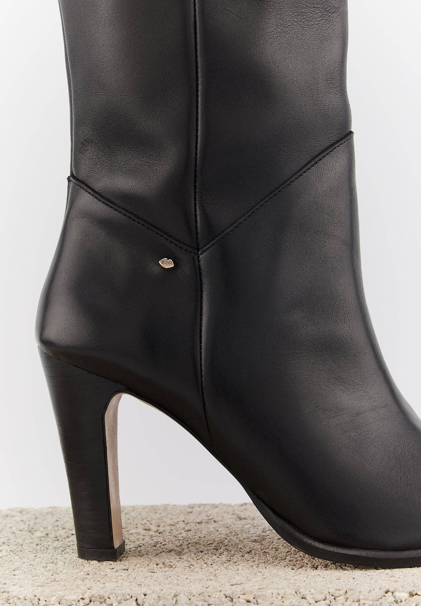 Bons Baisers Paris - Adele Smooth Black Leather Boots